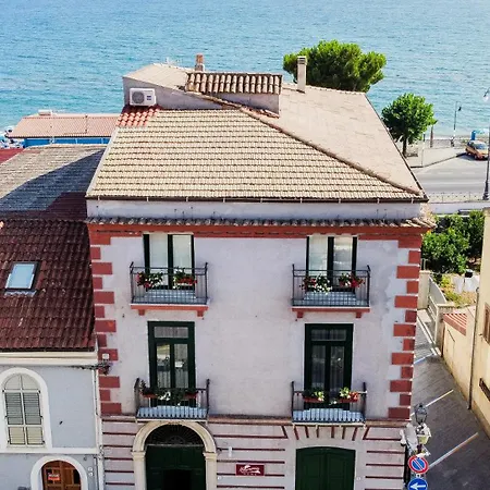 Harmonia Bed & Breakfast *